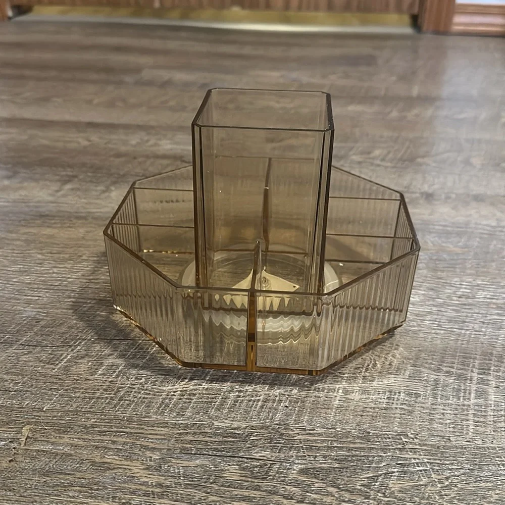 Makeup organizer